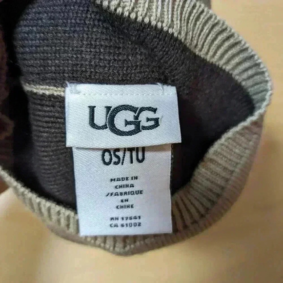 UGG BEANIE LIKE NEW ! TAN color perfect  for FALL SEASON For Baby - Picture 6 of 6